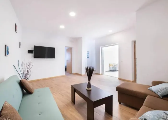 Karin House Semesterbostad