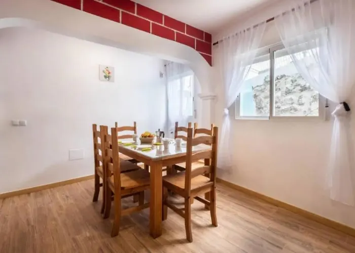 Ferienhaus Karin House *